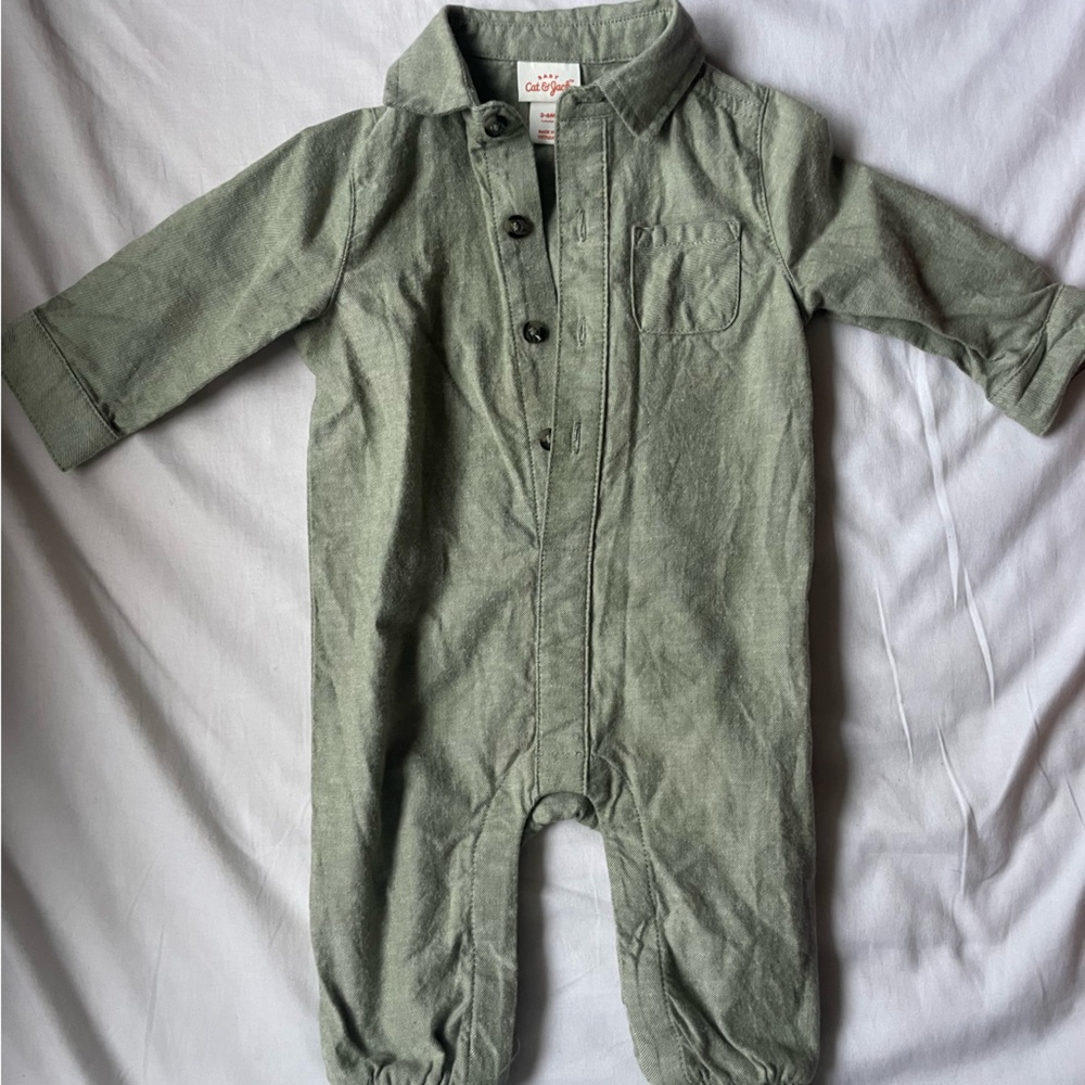 Green jumpsuit romper
